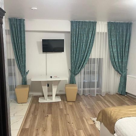 Grey Boutique Hotel Palas Iasi Exterior foto