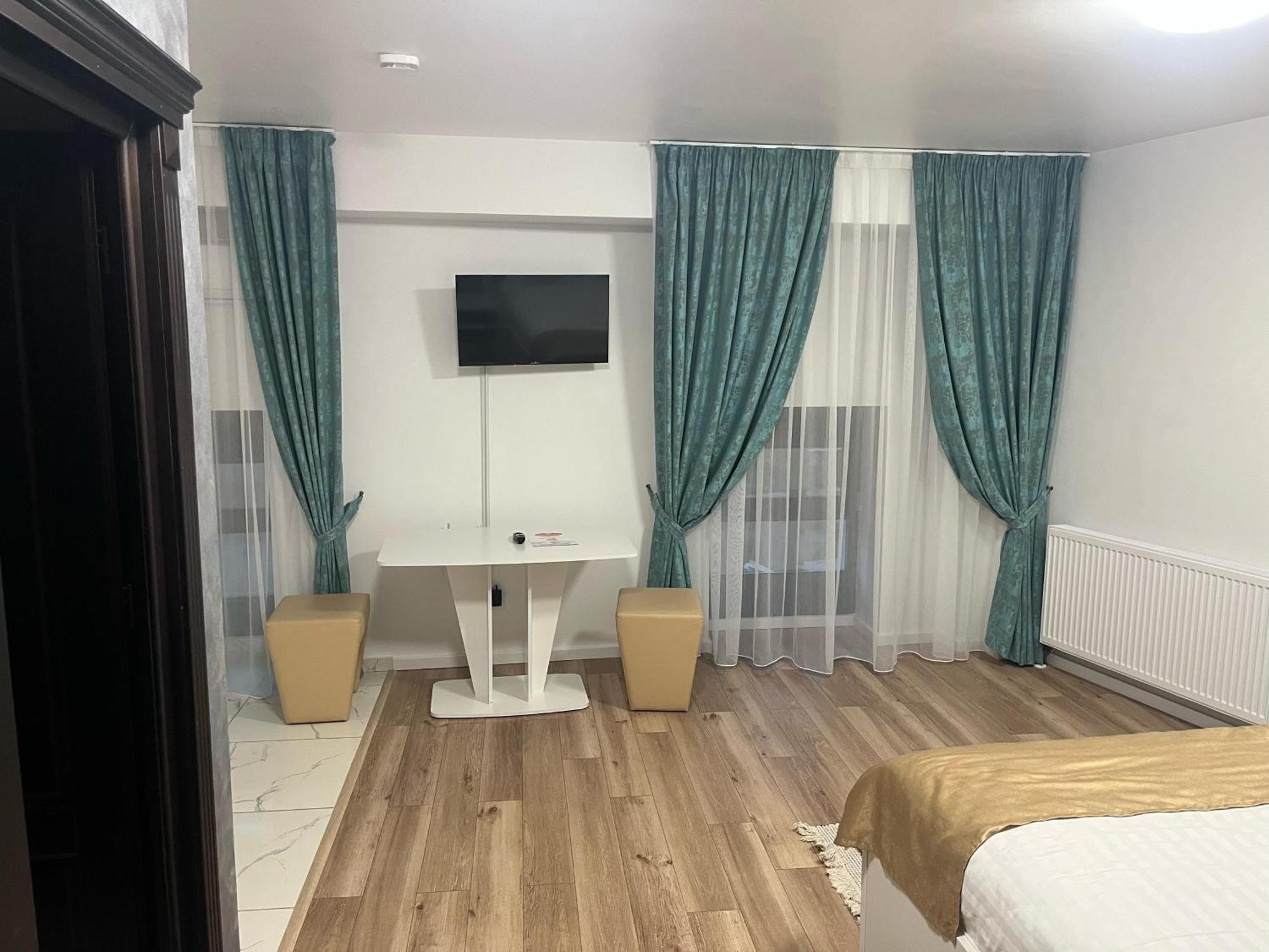 Grey Boutique Hotel Palas Iasi Exterior foto
